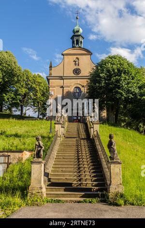 Kirche der Himmelfahrt der Jungfrau Maria (Kostel Nanebevzeti Panny Marie) in Vilemov, Tschechische Republik Stockfoto