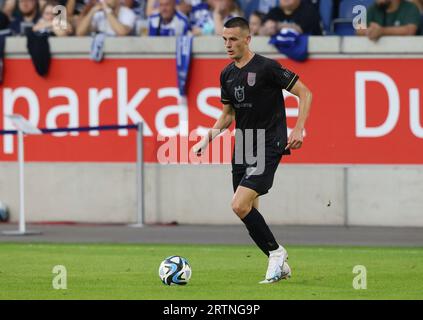 Duisburg, Deutschland. 25. August 2023. firo: 25.08.2023, Fußball, 3. Liga, 3. Bundesliga, Saison 2023/2024, MSV Duisburg - SSV Ulm 1846 1:1 Bastian ALLGEIER, Ulm, Einzelaktion Credit: dpa/Alamy Live News Stockfoto