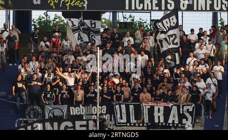 Duisburg, Deutschland. 25. August 2023. firo: 25.08.2023, Fußball, 3. Liga, 3. Bundesliga, Saison 2023/2024, MSV Duisburg - SSV Ulm 1846 1:1 Fans Ulm Credit: dpa/Alamy Live News Stockfoto