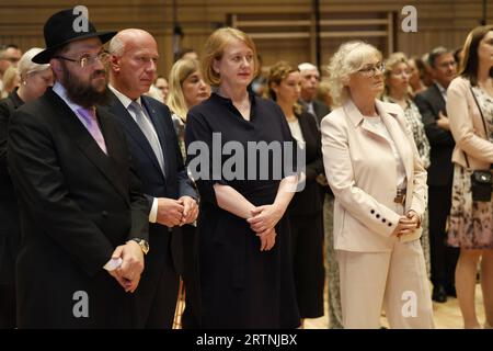 Regierender Bürgermeister Kai Wegner, Rabbiner Yehuda Teichtal Empfang jüdisches Neujahrsfest Rosch Haschana, am 13.09.2023 in Berlin, Jüdische Gemeinde Chabad Lubawitsch, Deutschland *** Regierender Bürgermeister Kai Wegner, Rabbi Yehuda Teichtal Empfang jüdisches Neujahr Rosch Haschanah, am 13 09 2023 in Berlin, Jüdische Gemeinde Chabad Lubavitch, Deutschland Stockfoto