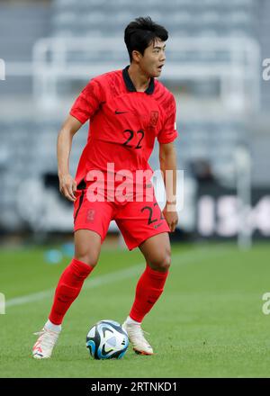 Südkoreas Seol Young-woo in Aktion während des internationalen Freundschaftsspiels in St. James' Park, Newcastle upon Tyne. Bilddatum: Dienstag, 12. September 2023. Stockfoto