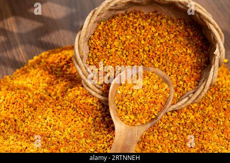 Super Food Bee Pollen Granulat, natürliche und gesunde Lebensmittel; Top View. Stockfoto