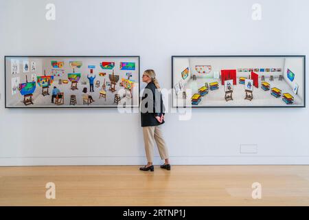 London, Großbritannien. September 2023. Im Inneren öffnet sich auch 2018 Schätzung: £50.000 - 70.000 - David Hockney Auction Highlights at Phillips. Die Ausstellung ist vom 14. September bis 21. September für die Öffentlichkeit zugänglich. Guy Bell/Alamy Live News Stockfoto