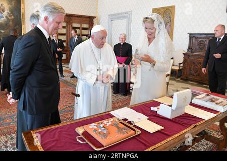 Vatikan, Vatikan. September 2023. Italien, Vatikan, 2023.9.14.Papst Franziskus empfängt im Vatikan ihre Majestäten König Philippe von Belgien und Königin Mathilde Foto von Vatican Media i/Catholic Press Photo Credit: Independent Photo Agency/Alamy Live News Stockfoto