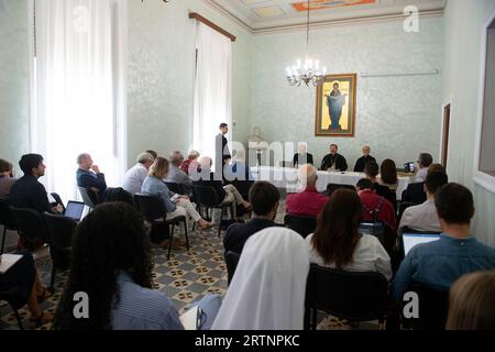 Vatikan, Vatikan. September 2023. Italien, Rom, 2023.9.14. Seine Seligkeit Sviatoslav Schewtschuk, Erzbischof von Kiew-Halyć, während einer Pressekonferenz mit Journalisten am Päpstlichen Ukrainischen Kollegium St. Josaphat in Rom Foto von Alessia Giuliani/Catholic Press Photo Credit: Independent Photo Agency/Alamy Live News Stockfoto