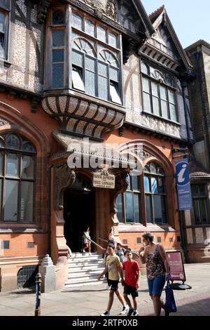 The Beaney House of Art and Knowledge , Royal Museum and Free Library in Canterbury, Kent, England, Großbritannien Stockfoto