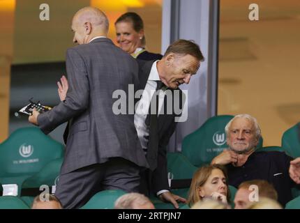 Wolfsburg, Deutschland. September 2023. firo: 09.09.2023 Fußball, Männer-Nationalmannschaft 2023/2024, Testspiel Deutschland - Japan DFB-Vizepräsident und Präsident Hans-Joachim Watzke und Bernd Neuendorf auf der Tribüne rechts Rudi Voller Credit: dpa/Alamy Live News Stockfoto