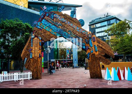 Das Waharoa Gate, Aotea Square, Auckland, North Island, Neuseeland Stockfoto