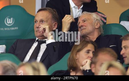 Wolfsburg, Deutschland. September 2023. firo: 09.09.2023 Fußball, Männer-Nationalmannschaft 2023/2024, Testspiel Deutschland - Japan 1:4 DFB-Vizepräsident Hans-Joachim Watzke und Rudi Voller auf der Tribüne Credit: dpa/Alamy Live News Stockfoto