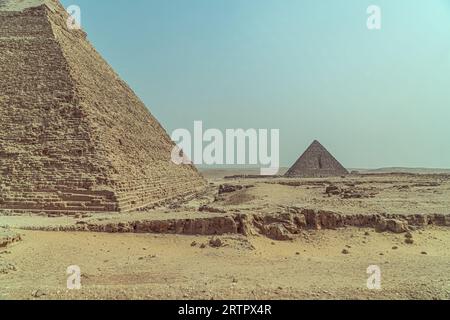 Pyramiden von Gizeh in Ägypten. Zwei Pyramiden in der Stadt Gizeh Stockfoto