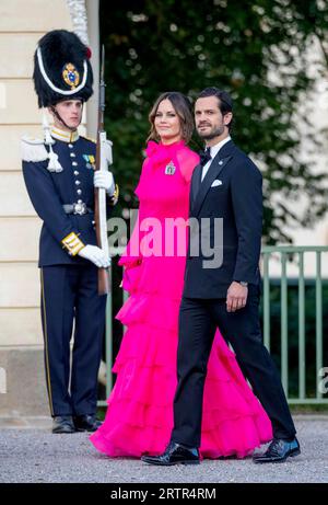 Gemeinde Ekero, Schweden. September 2023. Prinz Carl Philip und Prinzessin Sofia von Schweden kommen am 14. September 2023 im Drottningholm Palace Theatre in Lovön an, um an der Jubiläumsaufführung der Königlich Schwedischen Oper zu Ehren von HM zu teilnehmen Stockfoto