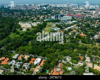 Luftbild der Stadt São Paulo, Viertel Morumbi, Brasilien. Stockfoto