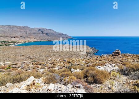 Das friedliche Dorf Kato Zakros im östlichen Teil von Kreta mit einem Strand und Tamarisken, Griechenland. Stockfoto