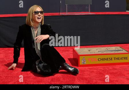 Los Angeles, Usa. September 2023. Der japanische Musiker Yoshiki nimmt an einer Hand-und-Fußabdruck-Zeremonie Teil, die ihn am Donnerstag, den 14. September 2023, auf dem Vorplatz des TCL Chinese Theatre (ehemals Grauman's) in der Hollywood-Sektion von Los Angeles verewigt. Yoshiki ist der erste japanische Künstler, der seit Beginn der Hollywood-Tradition im Jahr 1927 in Zement verewigt wurde. Foto von Jim Ruymen/UPI Credit: UPI/Alamy Live News Stockfoto