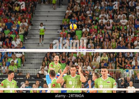 Slowenische Volleyballnationalmannschaft spielt in der Arena Stozice. Volleyball-Weltmeisterschaft 2022 Stockfoto