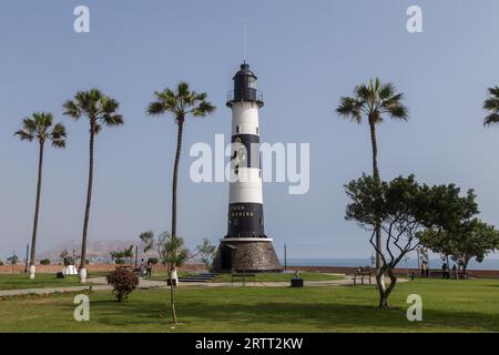 Lima, Peru, 29. August 2015: Leuchtturm Faro de Marina im Stadtteil Miraflores Stockfoto