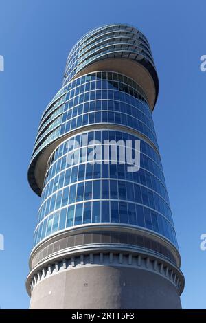 Exzenterhaus, Bürohochhaus in Form einer Nockenwelle, auf einem ehemaligen Luftschutzbunker, Architekten Gerhard Spangenberg und Felix Partzsch Bo Stockfoto