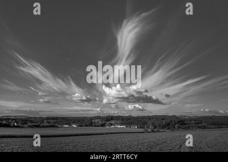 Hof-Landschaft, Wolkenstruktur Stockfoto