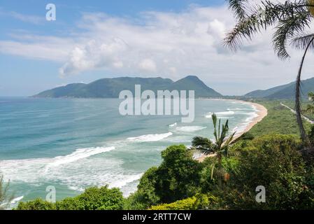 Armacao Beach in Florianopolis, Santa Catarina, Brasilien. Eines der wichtigsten Touristenziele in der südlichen Region Stockfoto