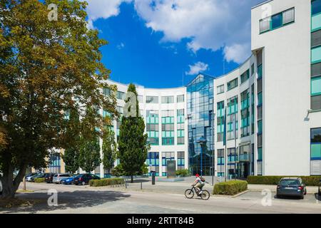 Die Saechsische Aufbaubank (kurz SAB) wurde 1991 gegründet und ist die staatliche Entwicklungsinstitution des Freistaats Stockfoto