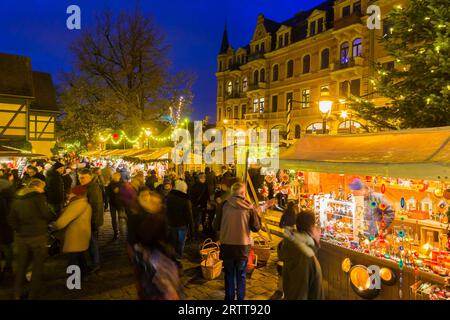 DEU Sachsen Dresden (C Sylvio Dittrich +49 1772156417) der 22. Weihnachtsmarkt im alten Dresdner Ortskern Loschwitz wird organisiert Stockfoto