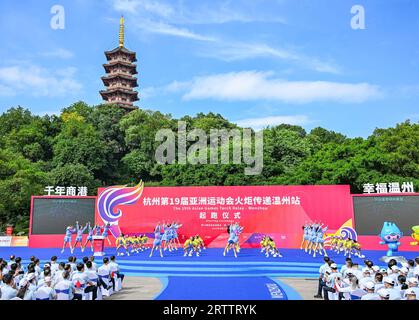 Wenzhou, Chinas Provinz Zhejiang. September 2023. Das Foto zeigt die Startzeremonie der Fackelserie der 19. Asienspiele in Wenzhou, ostchinesische Provinz Zhejiang, 15. September 2023. Quelle: Sun Fei/Xinhua/Alamy Live News Stockfoto