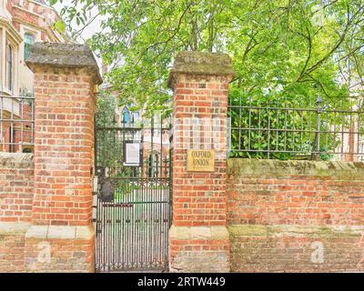 Eintritt zum Oxford Union Gebäude, University of Oxford, England. Stockfoto