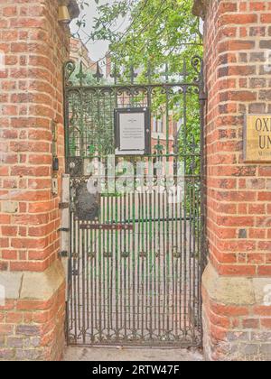 Eintritt zum Oxford Union Gebäude, University of Oxford, England. Stockfoto