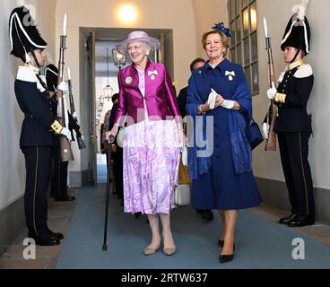 Die dänische Königin Margrethe II. Und Königin Anne-Marie von Griechenland nehmen am 15. September 2023 an einem Dankesgottesdienst, Te Deum, in der Schlosskirche im Königlichen Palast in Stockholm, Schweden, im Zusammenhang mit dem 50. Jahrestag des Thronantritts von HM dem König Teil. Foto: Jessica Gow / TT / Code 10070 Stockfoto