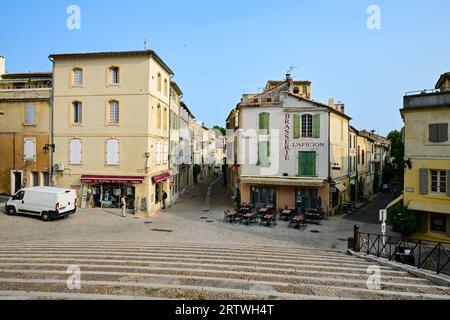 ARLES-STADT AN DER RHONE IN DER PROVENCE, SÜDFRANKREICH Stockfoto