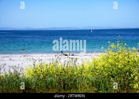 Fabelhafter, sicherer, sauberer Kilmurvey Strand mit einer blauen Flagge der Inis Mor, Co, Galway, Inishmore, Aran Island, Irland Stockfoto