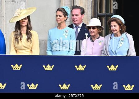 Prinzessin Sofia, Prinzessin Madeleine, Christopher O’Neill, Königin Sonja und Königin Silvia während des Wachwechsels im äußeren Hof des Königlichen Palastes in Stockholm am 15. September 2023, anlässlich des 50. Jahrestages des Thronantritts von HM dem König. Foto: Jessica Gow / TT / Code 10070 Stockfoto