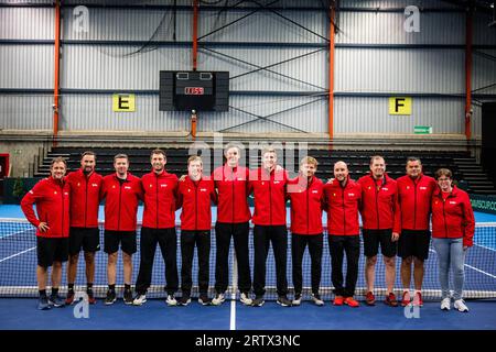 Hasselt, Belgien. September 2023. Team Belgien posiert für den Fotografen beim Unentschieden vor dem Davis Cup World Group First Round Meeting zwischen Belgien und Usbekistan, Donnerstag, 14. September 2023, in Hasselt. BELGA FOTO JASPER JACOBS Credit: Belga News Agency/Alamy Live News Stockfoto