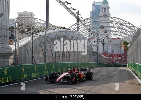 Singapur, Singapur. September 2023. Charles Leclerc (MON) Ferrari SF-23. 15.09.2023. Formel-1-Weltmeisterschaft, Rd 16, Singapur Grand Prix, Marina Bay Street Circuit, Singapur, Übungstag. Auf dem Foto sollte Folgendes stehen: XPB/Press Association Images. Quelle: XPB Images Ltd/Alamy Live News Stockfoto