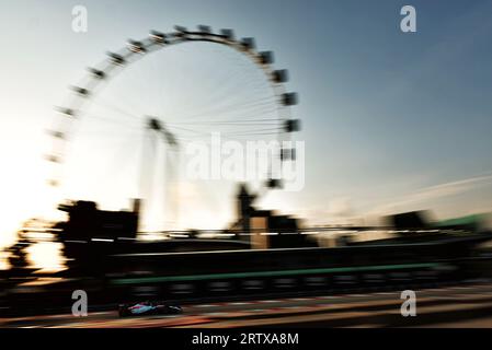 Singapur, Singapur. September 2023. Logan Sargeant (USA) Williams Racing FW45. Formel-1-Weltmeisterschaft, Rd 16, Singapur Grand Prix, Freitag, 15. September 2023. Marina Bay Street Circuit, Singapur. Quelle: James Moy/Alamy Live News Stockfoto