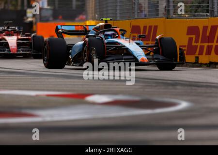 Marina Bay Street Circuit, Singapur. September 2023. 2023 Formel 1 Singapur Airlines Singapur Grand Prix; Free Practice Day; Nummer 2 Williams Fahrer Logan Sargeant während Training 1 Credit: Action Plus Sports/Alamy Live News Stockfoto