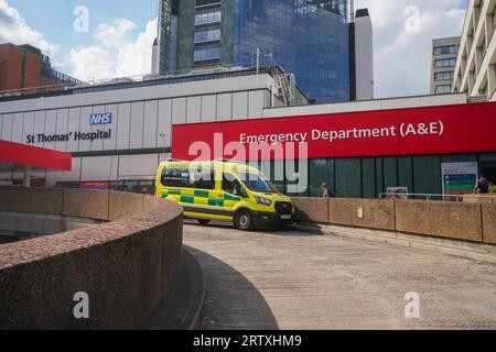 London UK. 15 . September 2023 . Eine Ansicht der Notaufnahme im St Thomas Hostpital, Westminster, wie Aufzeichnungen zeigen, haben schätzungsweise 7,68 Millionen Menschen gewartet, um eine Behandlung in England zu beginnen, das einen Rekordhoch erreicht hat. Credit amer ghazzal/Alamy Live News Stockfoto