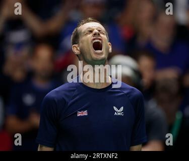 Manchester, Großbritannien. September 2023. Andy Murray (GBR) feiert seinen Sieg gegen Leandro Riedi (SUI) beim Davis Cup Match Großbritannien gegen die Schweiz in der Manchester AO Arena, Manchester, Vereinigtes Königreich, 15. September 2023 (Foto: Conor Molloy/News Images) in Manchester, Vereinigtes Königreich am 15. September 2023. (Foto: Conor Molloy/News Images/SIPA USA) Credit: SIPA USA/Alamy Live News Stockfoto