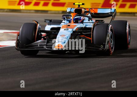 Marina Bay Street Circuit, Singapur. September 2023. 2023 Formel 1 Singapur Airlines Singapur Grand Prix; Free Practice Day; Nummer 2 Williams Fahrer Logan Sargeant während Training 2 Credit: Action Plus Sports/Alamy Live News Stockfoto