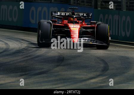 Marina Bay Street Circuit, Singapur. September 2023. 2023 Formel 1 Singapur Airlines Singapur Grand Prix; Free Practice Day; Nummer 16 Scuderia Ferrari Fahrer Charles Leclerc während Training 2 Credit: Action Plus Sports/Alamy Live News Stockfoto