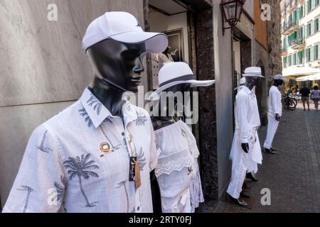 Shop Display, Riva, Rival del Garda, Provinz Trient der Region Trentino Südtirol, Italien Stockfoto