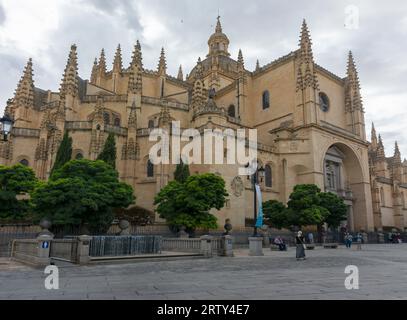 Segovia, Spanien. September, 14. 2022: Kathedrale unserer Lieben Frau von der Himmelfahrt und von San Frutos. Erbaut zwischen dem 16. Und 18. Jahrhundert. UNESCO Wor Stockfoto