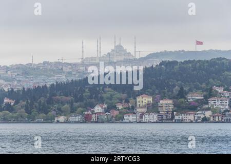 Bootsfahrt im Istanbuls Bosporus Stockfoto