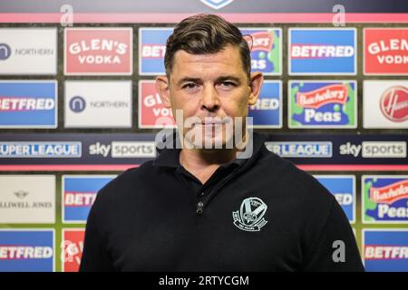 Warrington, Großbritannien. September 2023. Paul Wellens Head Coach von St Helens während des Spiels Warrington Wolves gegen St Helens in der Betfred Super League Round 26 im Halliwell Jones Stadium, Warrington, Großbritannien, 15. September 2023 (Foto: Mark Cosgrove/News Images) in Warrington, Großbritannien am 15. September 2023. (Foto: Mark Cosgrove/News Images/SIPA USA) Credit: SIPA USA/Alamy Live News Stockfoto