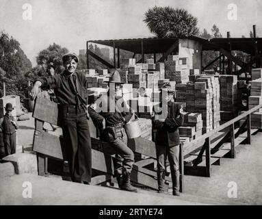 San Francisco, Kalifornien 1906 Eine Nahrungsmittelhilfe der US-Armee für Erdbebenflüchtlinge. Stockfoto