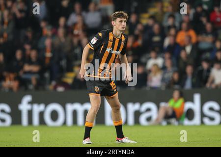 Hull, Großbritannien. September 2023. Tyler Morton #15 von Hull City während des Sky Bet Championship Match Hull City vs Coventry City im MKM Stadium, Hull, Großbritannien, 15. September 2023 (Foto: James Heaton/News Images) in Hull, Großbritannien am 15.09.2023. (Foto: James Heaton/News Images/SIPA USA) Credit: SIPA USA/Alamy Live News Stockfoto