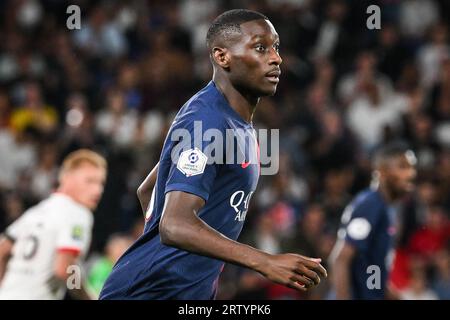 Paris, Frankreich, Frankreich. September 2023. Randal KOLO MUANI von PSG während des Ligue-1-Spiels zwischen Paris Saint-Germain (PSG) und OGC Nice im Parc des Princes Stadium am 15. September 2023 in Paris, Frankreich. (Bild: © Matthieu Mirville/ZUMA Press Wire) NUR REDAKTIONELLE VERWENDUNG! Nicht für kommerzielle ZWECKE! Stockfoto