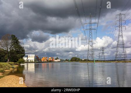 Test River von Totton und Eling Beach, Southampton, England, Großbritannien Stockfoto