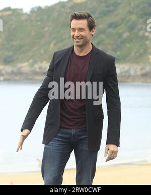 SAN SEBASTIAN, SPANIEN - SEPTEMBER 27: Hugh Jackman nimmt am 27. SEPTEMBER 2013 in San Sebastian, Spanien, bei der Abschlusszeremonie des 61. San Sebastian International Film Festival im Kursaal Palace an einem Fototermin für seinen neuen Film ÔPrisoners,Õ Teil Stockfoto