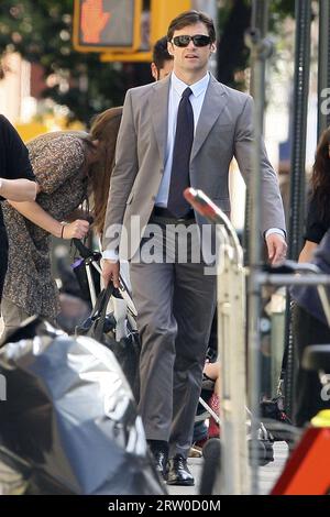 NEW YORK – 21. SEPTEMBER: Schauspieler Hugh Jackman, Ava Eliot Jackman und Schauspieler Deborra-Lee Furness laufen am 21. September 2009 in New York City im West Village. Personen: Hugh Jackman, Ava Eliot Jackman, Deborra-Lee Furness Stockfoto